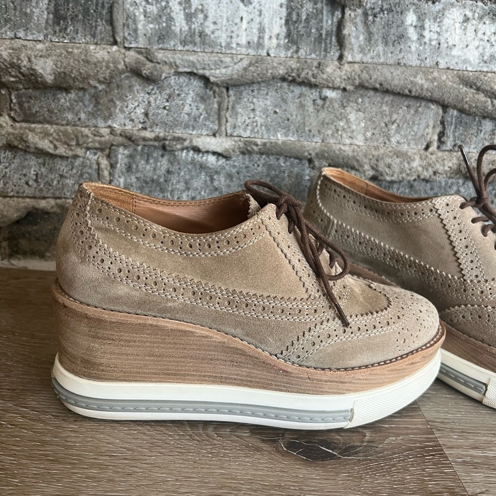 Nursace leather loafer wedge